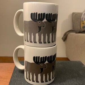 2 TAYLOR & NG MOOSE COFFEE MUGS CUPS
